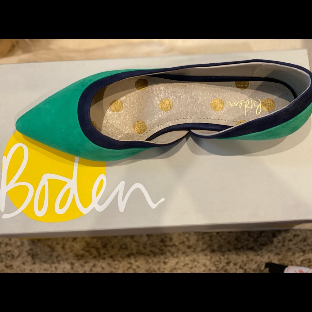 Selling brand new, never worn Boden shoes in Navy and Green colors. Size - 36